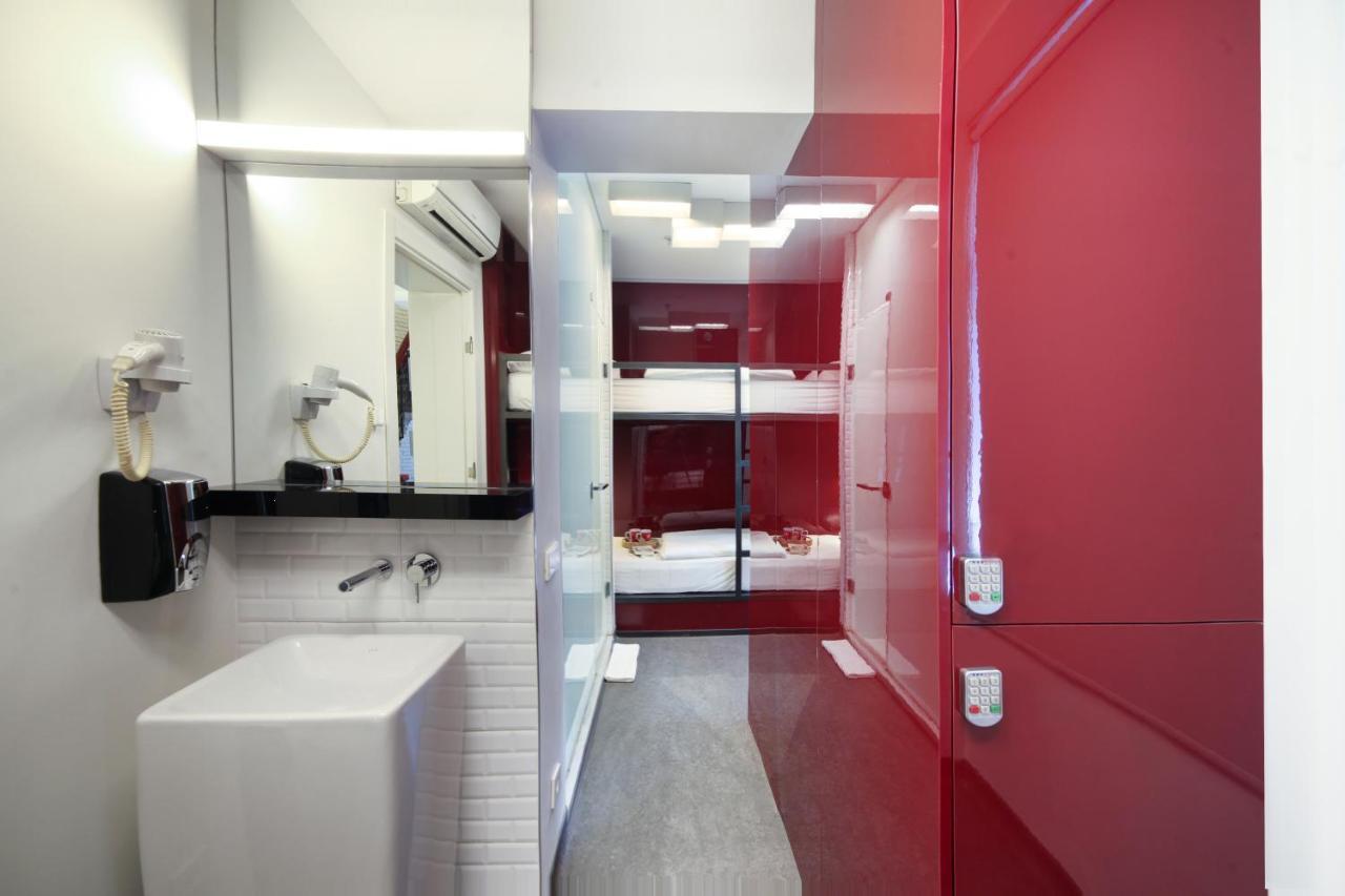 Wabi Hostels Istanbul Exterior photo