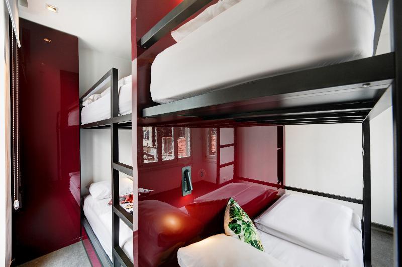 Wabi Hostels Istanbul Exterior photo